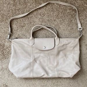 Longchamp
Le Pliage Medium Leather Shoulder Bag